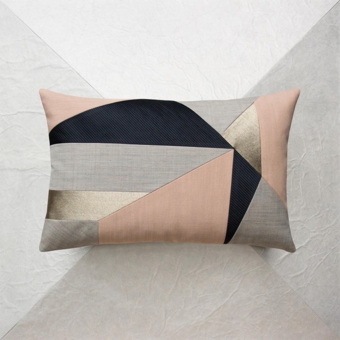 cushion POUDRE IOTA high-end designer cushions